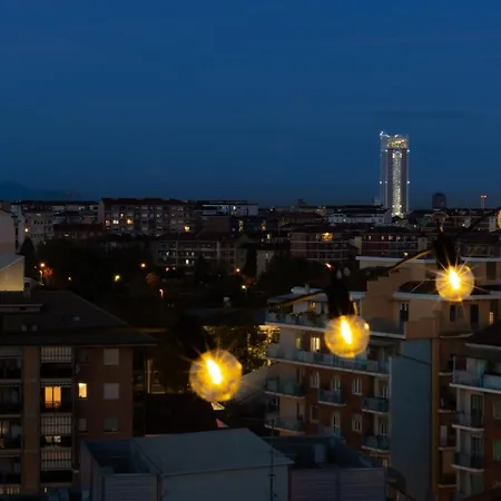 All'ultimo Piano Con Terrazzo 酒店 都灵